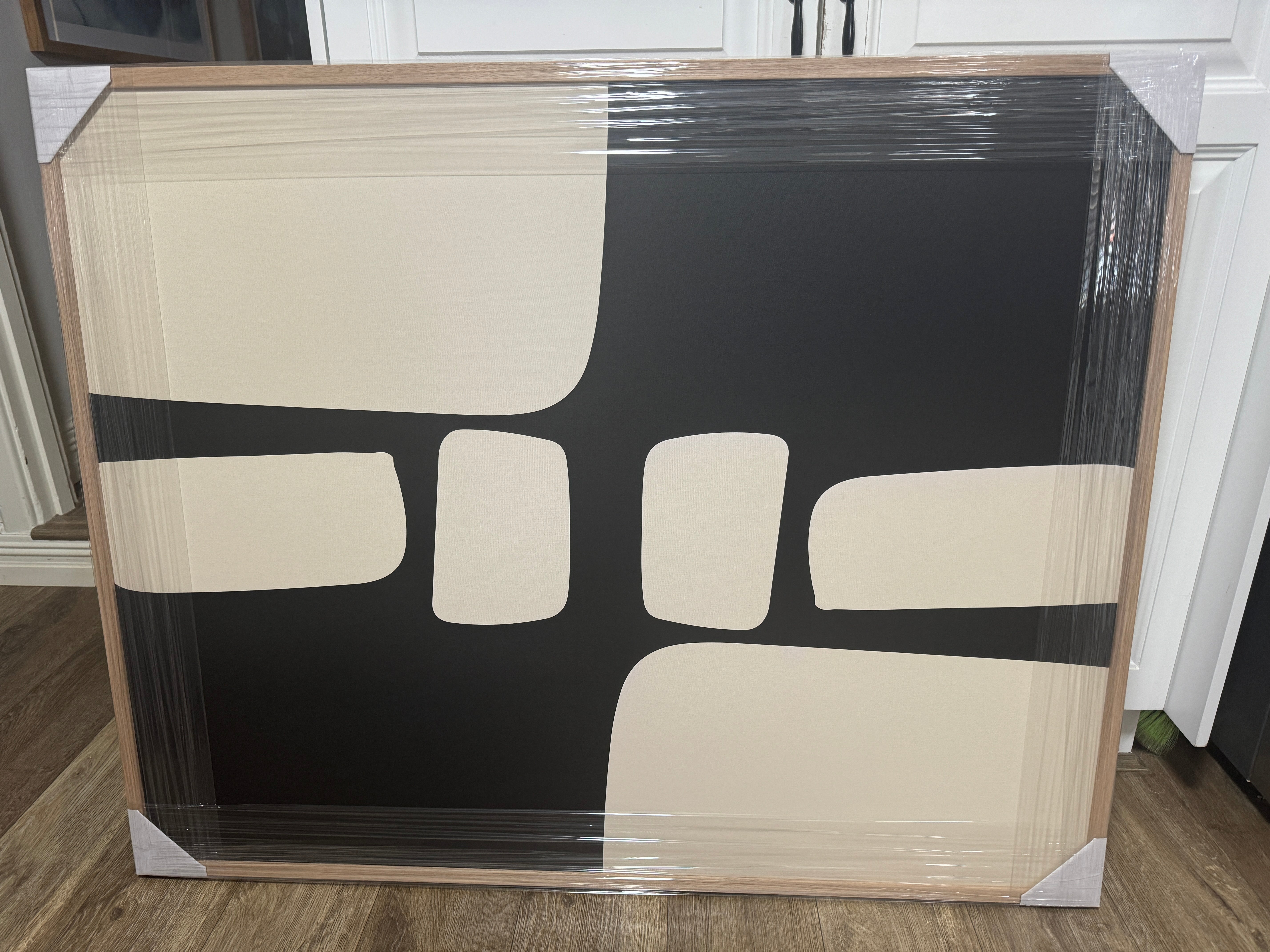 (HIRED) Framed - Geometric Black Beige