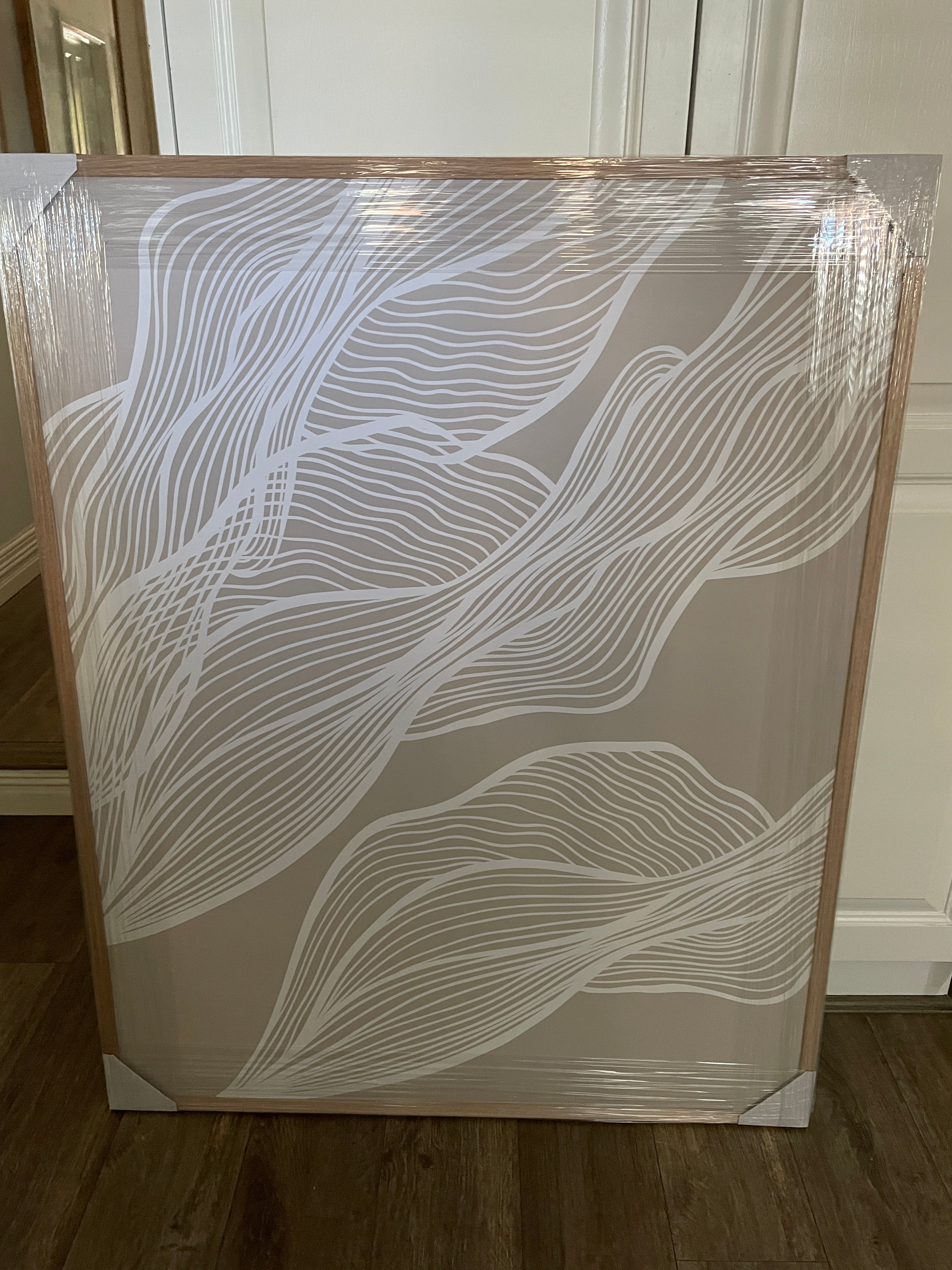 (HIRED) Framed - Geometric Beige White Paper Waves