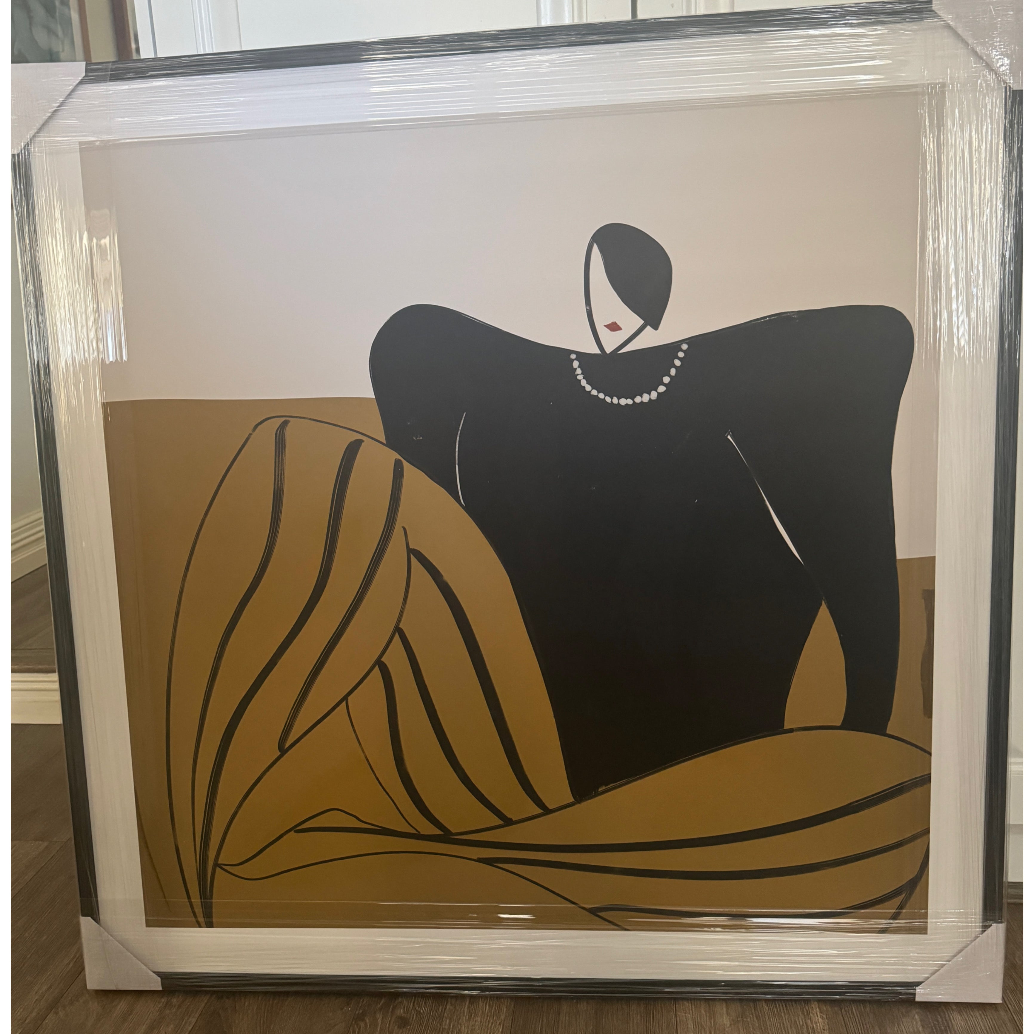 Framed - Lola