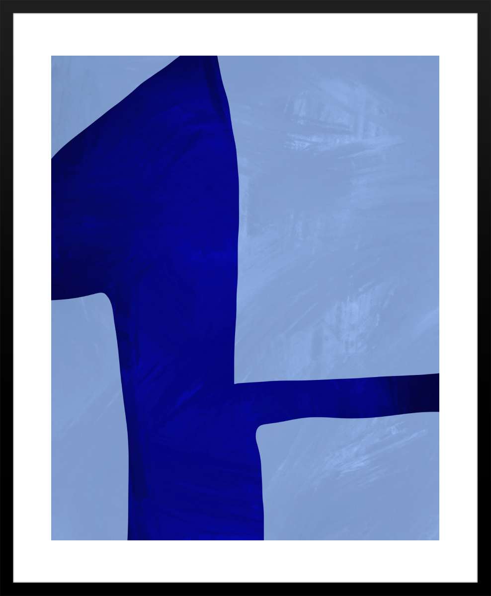 Black Frame with White Border