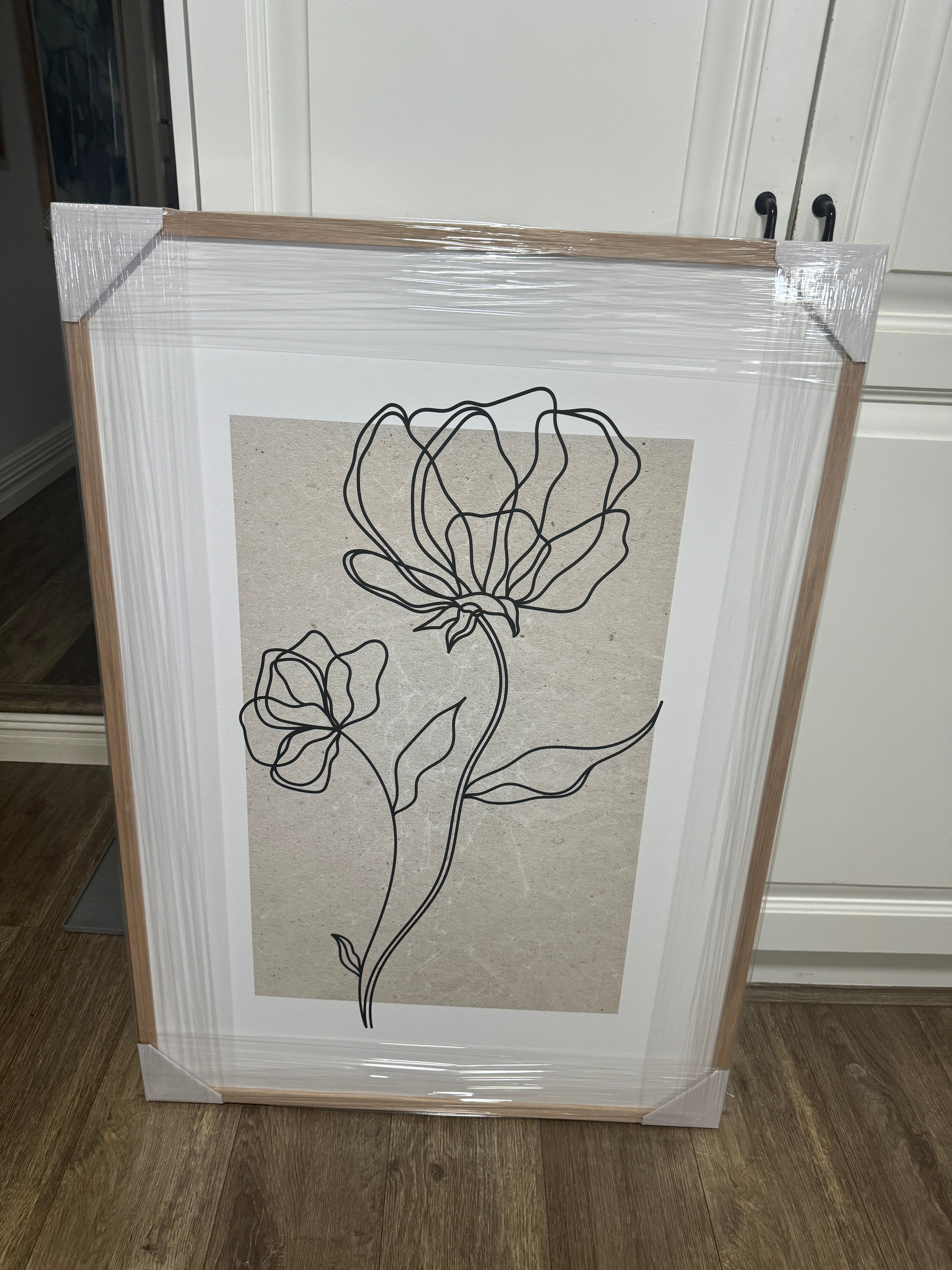 (HIRED) Framed - Botanical Flower Beige & Black - Print A
