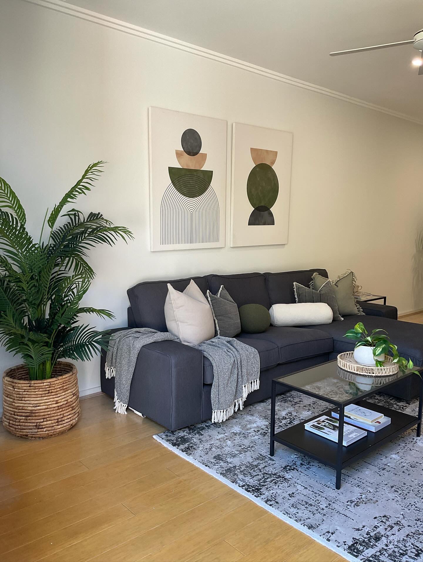 (HIRED) Modern Geometric Circles Beige/Green/Grey - Print B