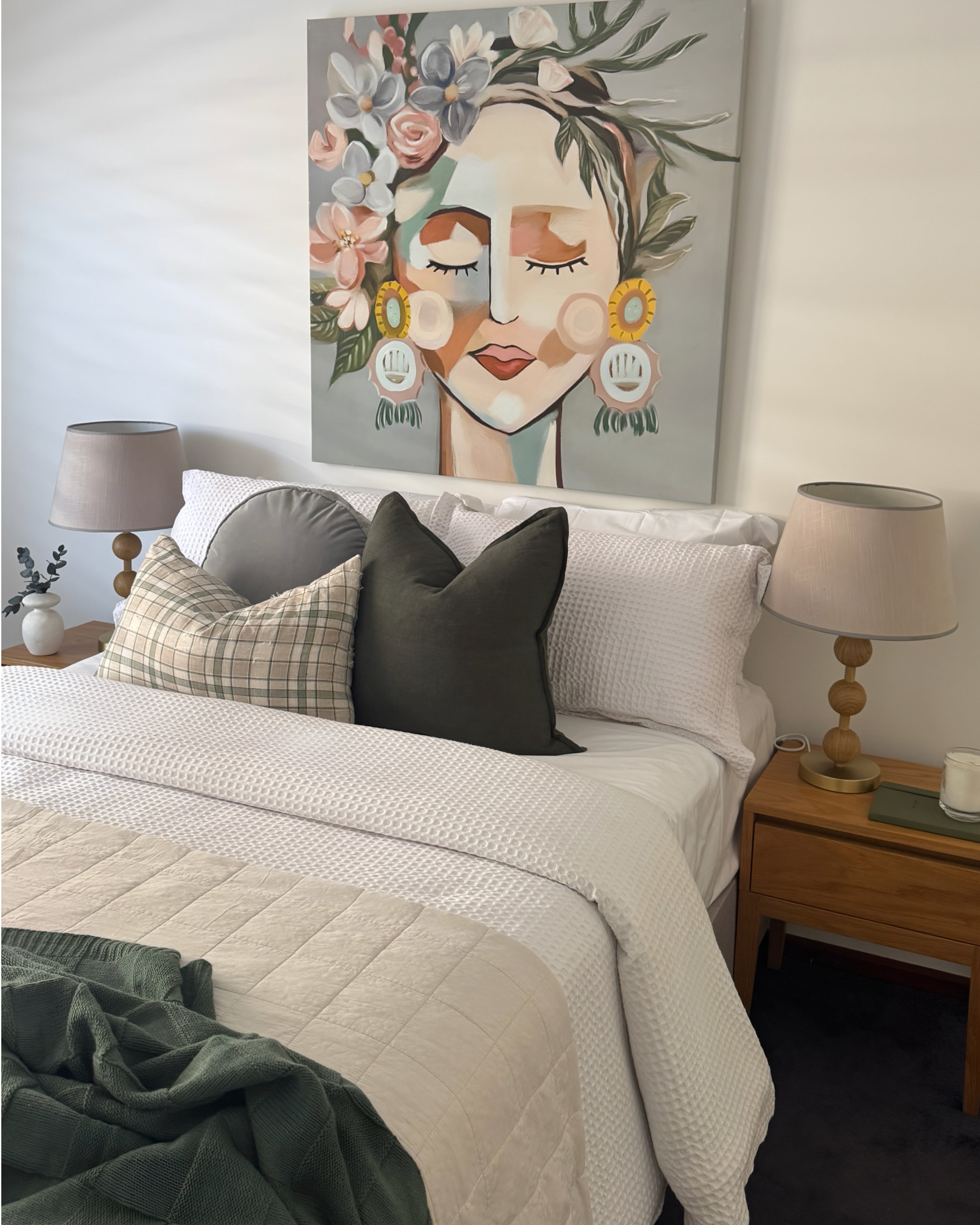 (HIRED) Abstract Woman in Sage