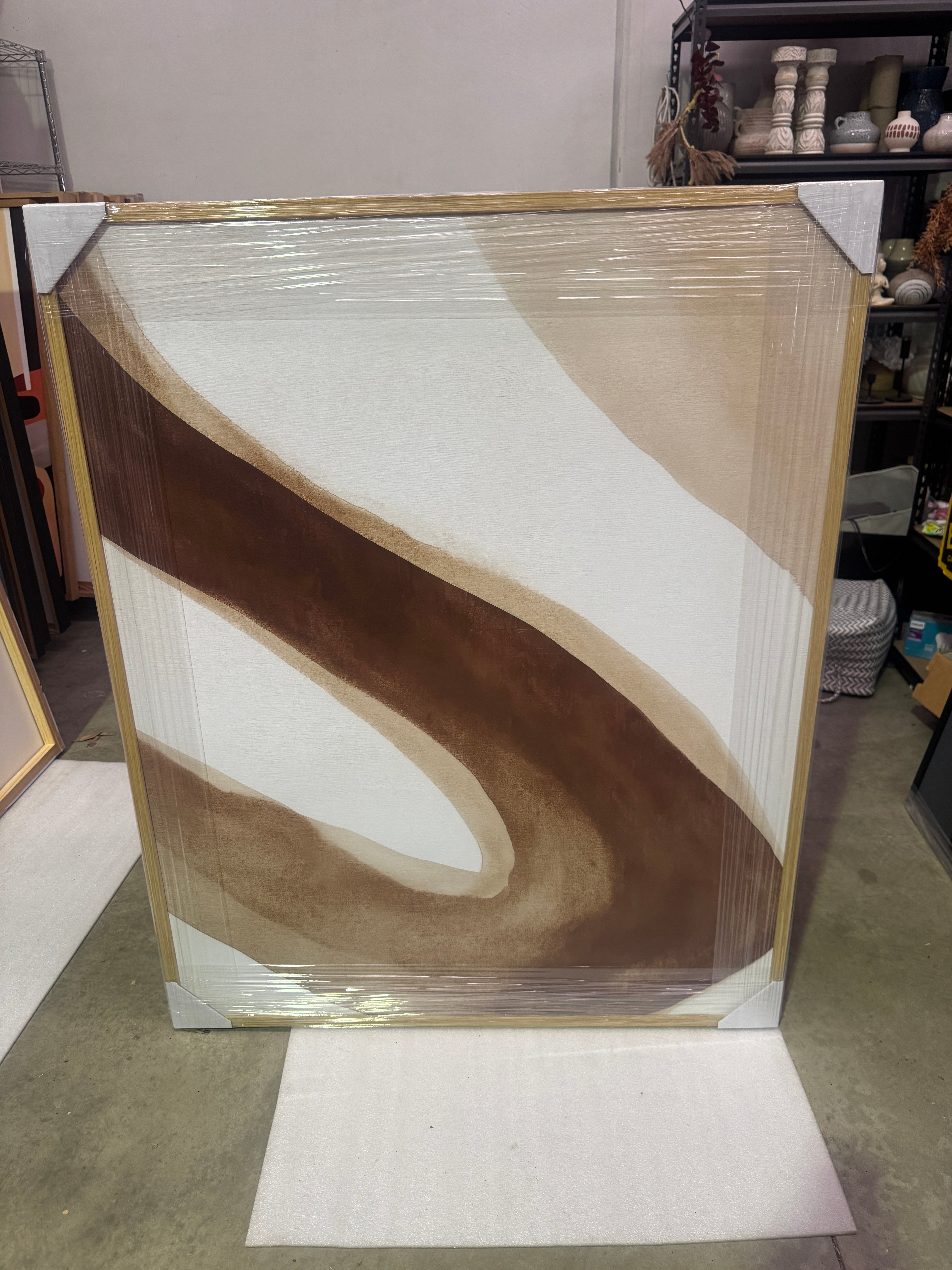 Framed - Contour