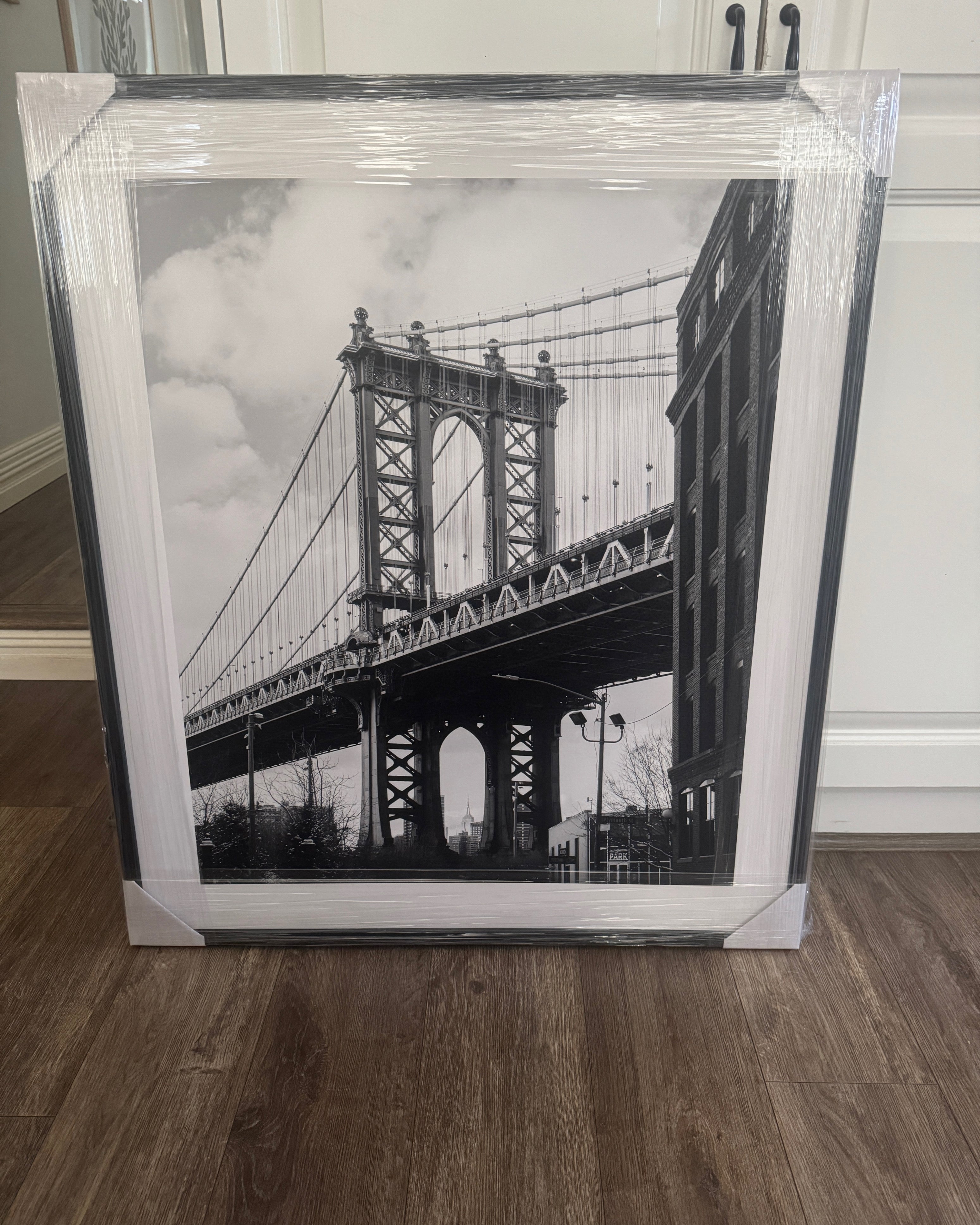 (HIRED) Framed - New York Bridge